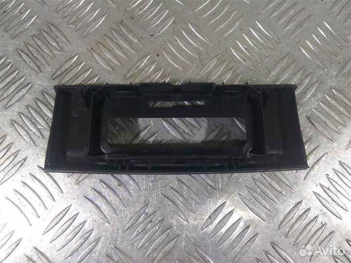 Накладка дисплея рено Trafic