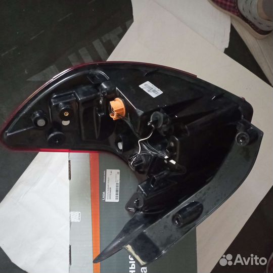 Фонарь задний левый Лада X-ray