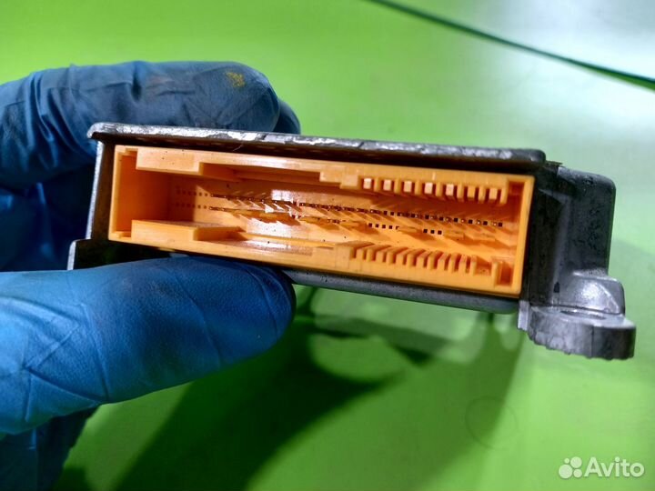 Блок управления SRS для Suzuki Liana