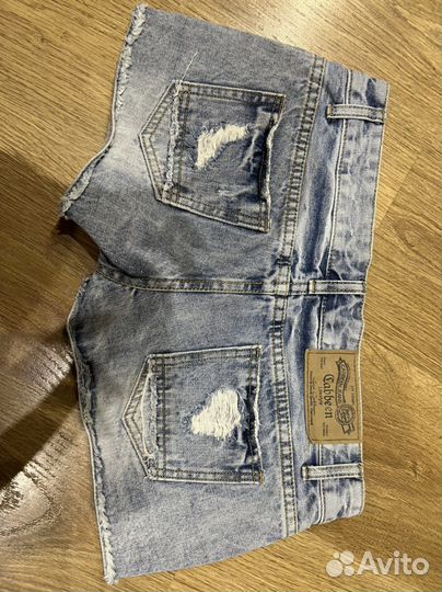 Шорты дизайнерские