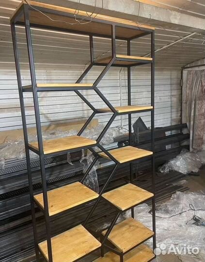 Этажерка металлическая в стиле лофт