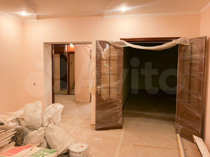 4-к. квартира, 182 м², 5/10 эт.