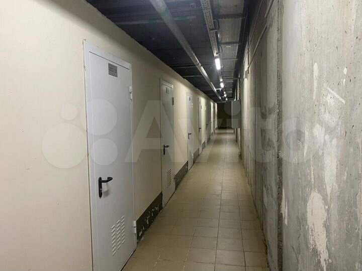 Машиноместо, 10 м²