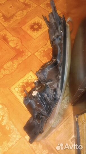 Фара nissan wingroad