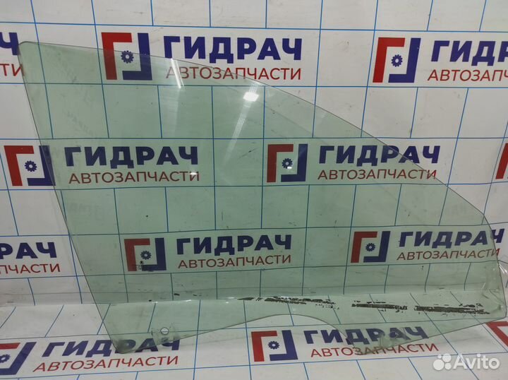 Стекло двери передней правой Skoda Octavia (A5) 1Z