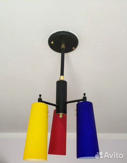 Люстра 3 лампочки разноцветные