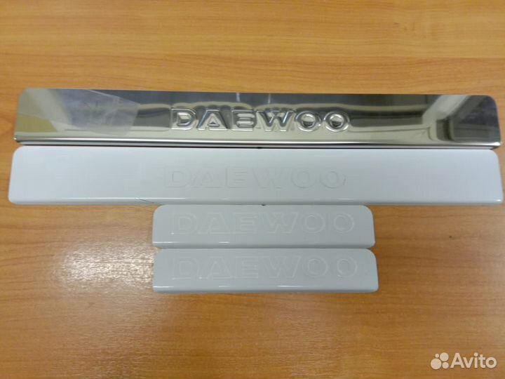 Накладки на пороги Daewoo Matiz