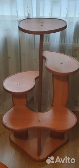 Подставка под цветы