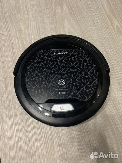 Робот пылесос Scarlet