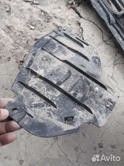 2017-23 Заглушка защиты двигателя cx5