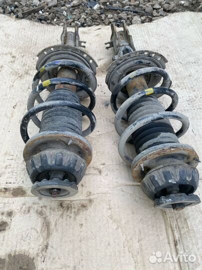 Амортизатор передний Hyundai Solaris 1 Kia Rio 3