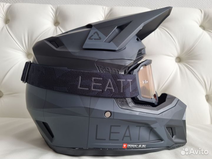 Кит Leatt Moto 7.5 Helmet Kit Stealth Шлем + Очки