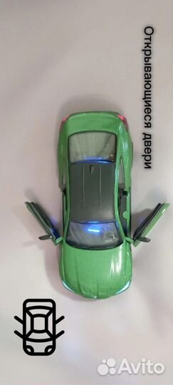 Масштабная коллекционная модель BMW M4 1:32