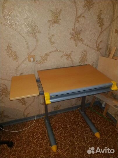 Парта-трансформер