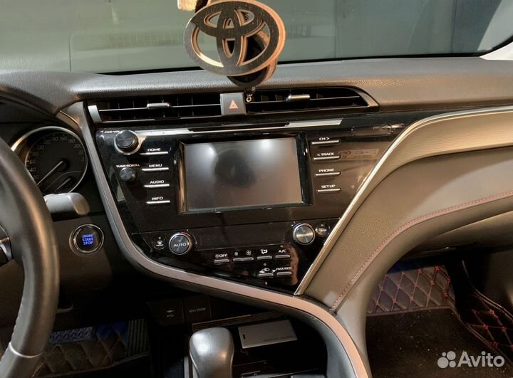 Магнитола на андройде Teyes CC3 4/64 для Toyota