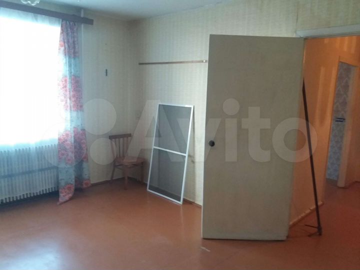 2-к. квартира, 52 м², 1/9 эт.
