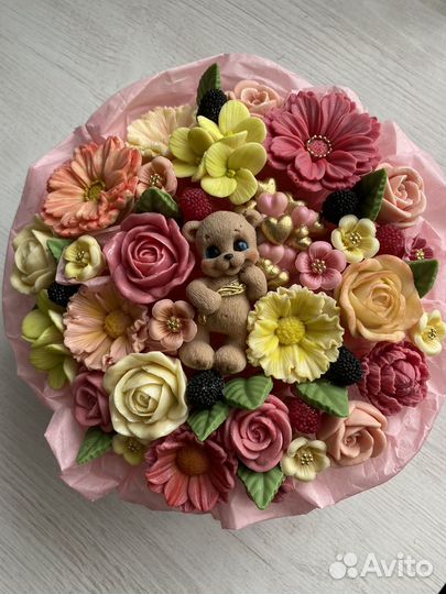 Букеты из шоколадных роз,клубника