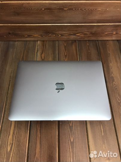 Apple macbook pro 13 2018 i7 16gb 1tb