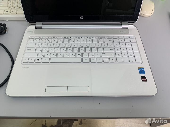 Ноутбук HP Pavilion 15-n069sr