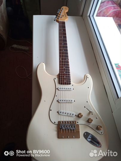 Электрогитара fender