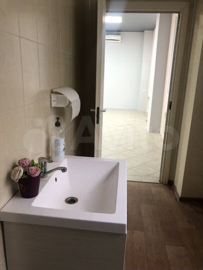 Торговая площадь, 70 м²