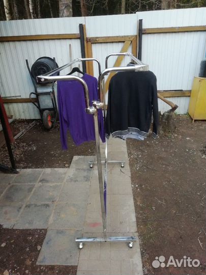 Вешалки стойки