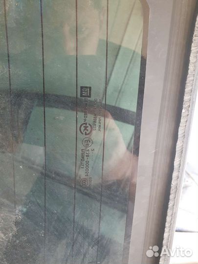 Стекло задние chevrolet cruze