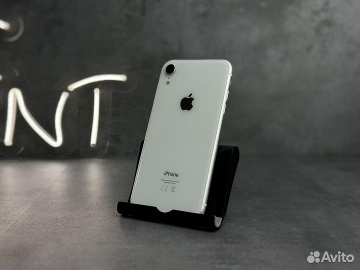 iPhone Xr, 64 ГБ