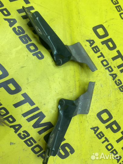 Петли капота Renault Megane 2