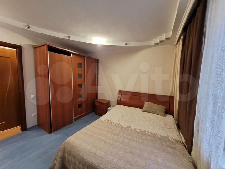 3-к. квартира, 85 м², 3/10 эт.