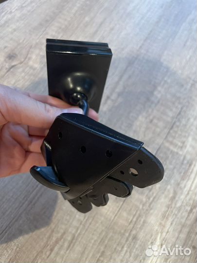 Держатель для телефона в машину