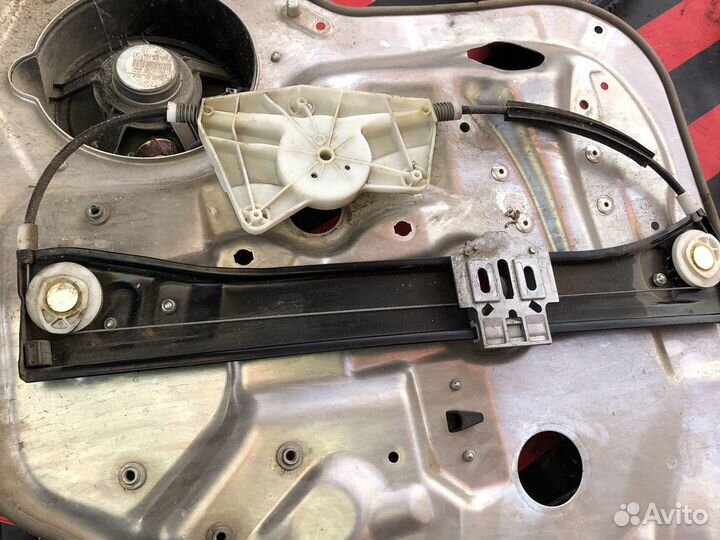 Стеклоподъемник задний Мерседес w221