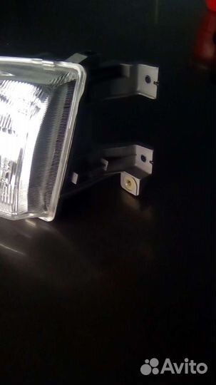 Фара левая хенде акцент