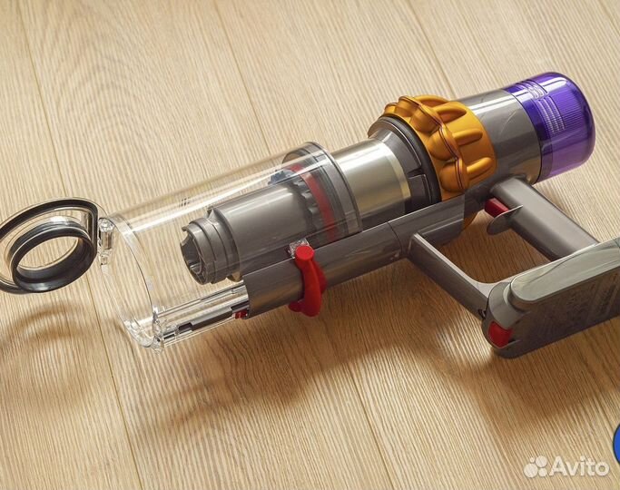Пылесос Dyson v15