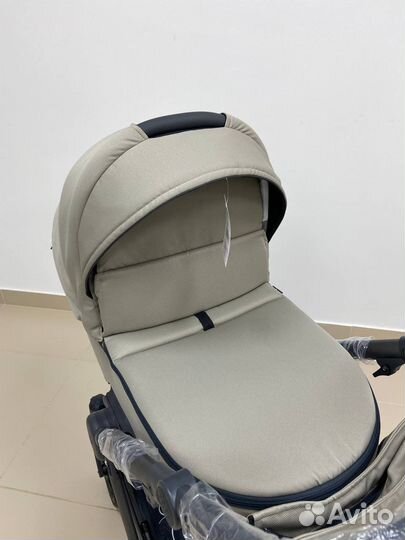 Коляска 2 в 1 Aroteam