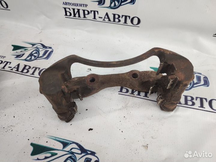 Скоба суппорта переднего Peugeot 308 I (2007—2011)