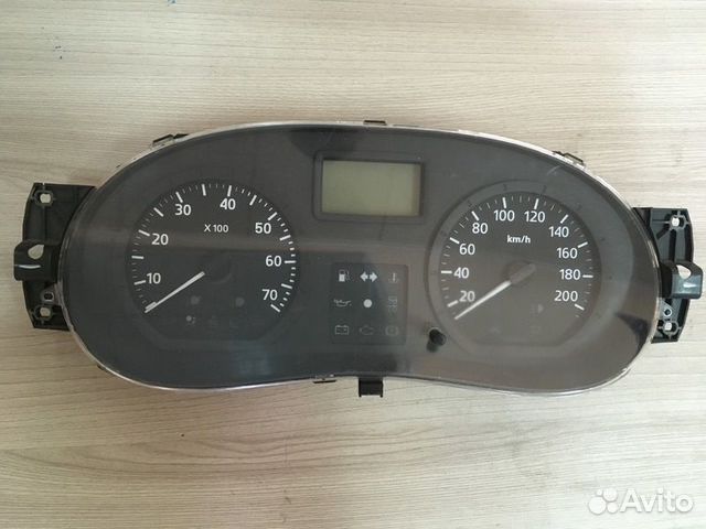 Щиток приборов МКПП Renault Logan 1 с2004-2016г Ло