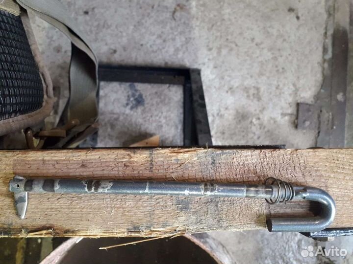 Ограничитель упора/угла работы лодочного мотора