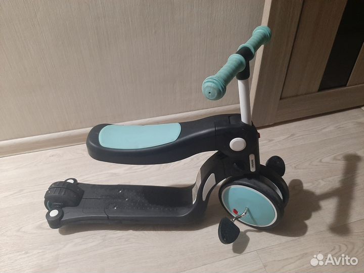 Продам беговел