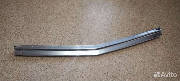 Газ 21 молдинг решетки радиатора 3 серии