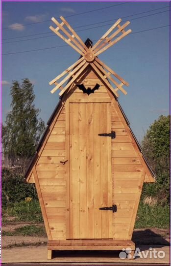 Уличный туалет деревянный VOW