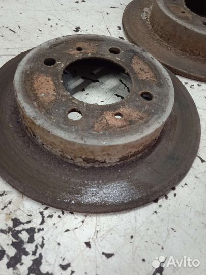 Тормозной диск задний Nissan Sunny Ниссан Санни