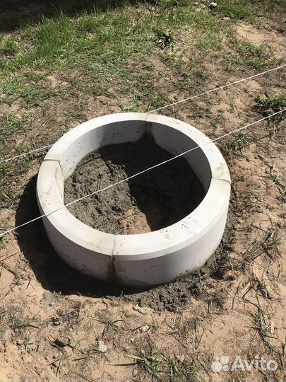 Бетонная клумба