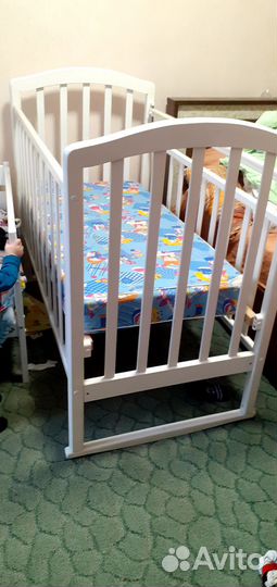 Детская кроватка