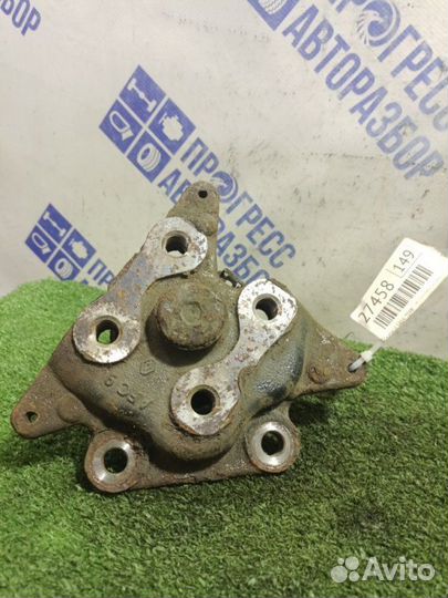 Цапфа задняя правая Renault Megane 3 хэтчбек 1.6