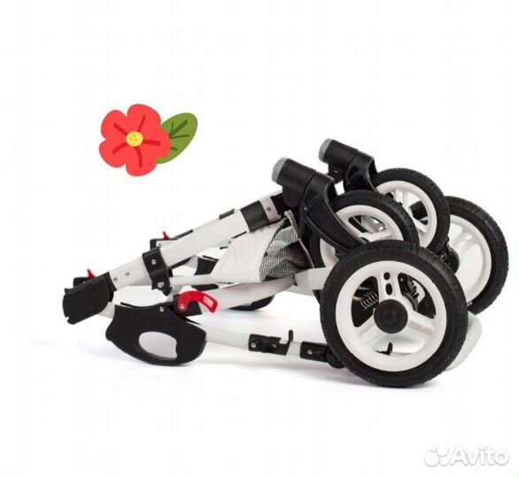 Коляска Reindeer City Lily 2 в 1 из белой эко кожи