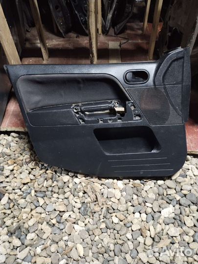 Обшивка двери передней левой Ford Fusion