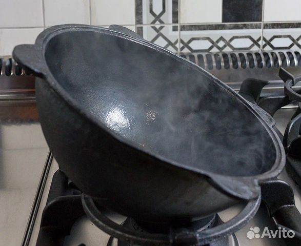 Казан чугунный узбекский с крышкой для плова