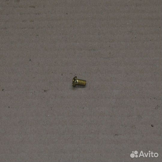 Винт М 4*0,7*7