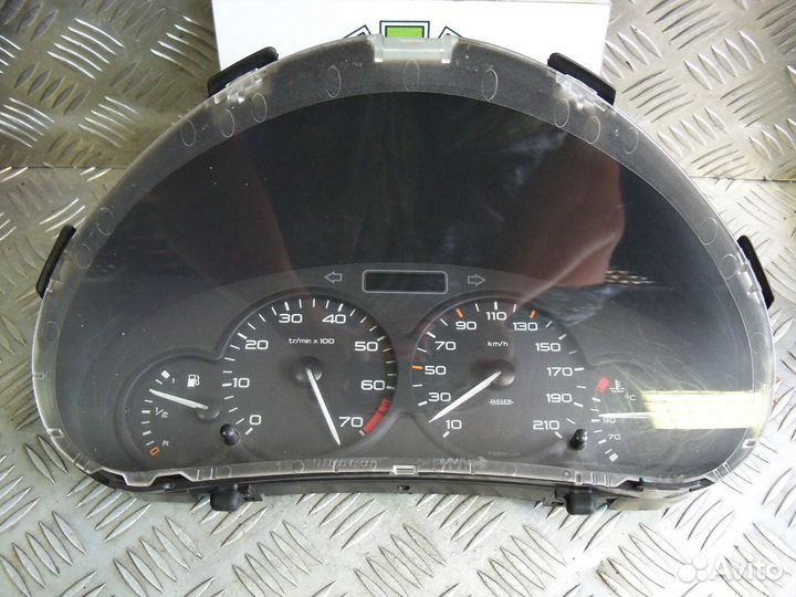 Панель приборов Peugeot Partner M59 1.4 KFW 2004г